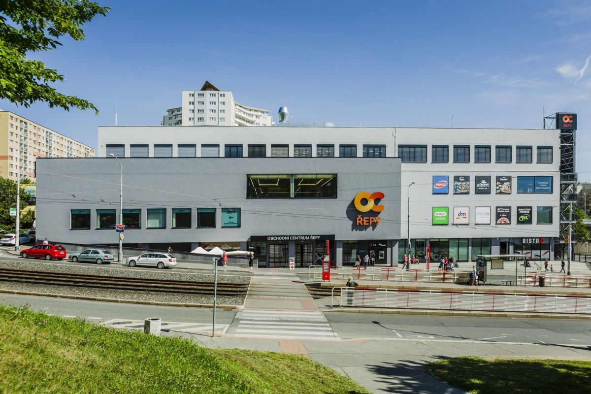 Revitalization of shopping center Řepy, Prague - II. phase